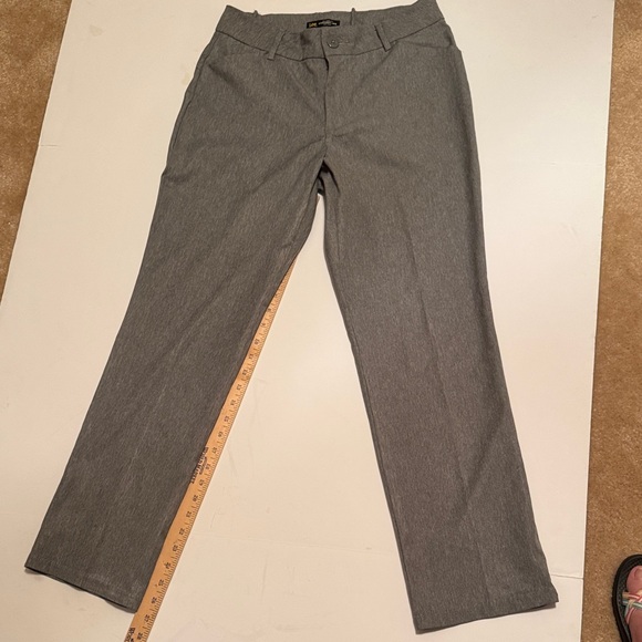 Lee Pants - Lee women’s relaxed grey  Dress Pants - Straight Leg size 6 short